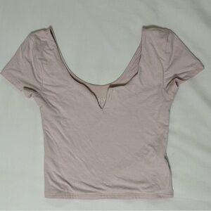 xs baby pink aeropostale baby tee🩷